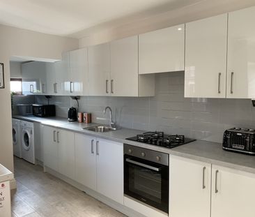 BEDROOM 4 – LARGE DOUBLE ENSUITE - Photo 4