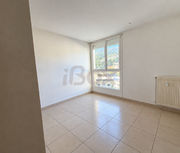 Appartement 4 pièce(s) 74.62 m² - Photo 3