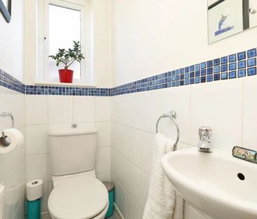 2 bedroom house in Putney - Photo 6