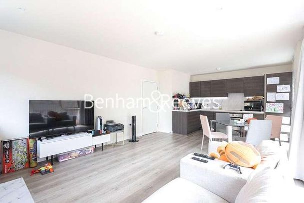 Arum Apartments, Royal Engineers Way, London, NW7 - Photo 1