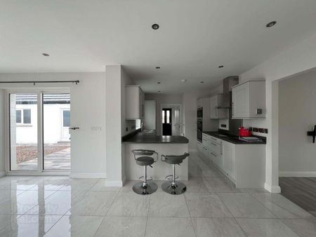 56 Farm Lodge Lane, Magherafelt, Derry, BT45 5HF - Photo 2