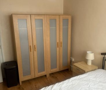 Room in a Shared House, Flack Court, E10 - Photo 4