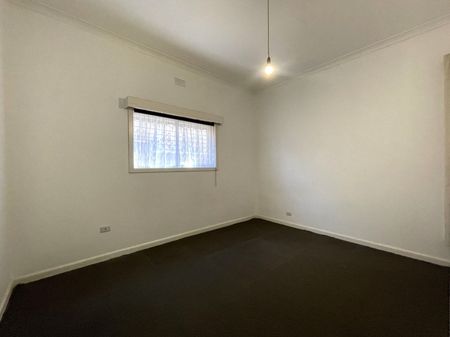 Large home in a prime location - Photo 3