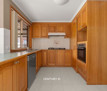 Beautiful Family Home in Kingmere Estate! - Photo 5
