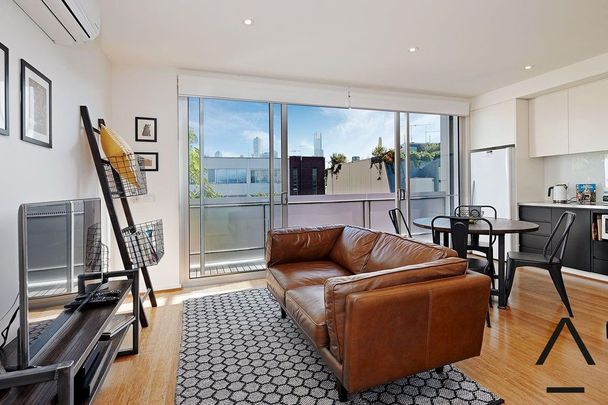 Stunning rooftop terrace with unique views! - Photo 1