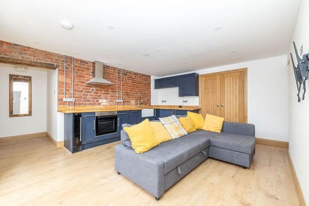 1 bedroom semi-detached house to rent - Photo 1