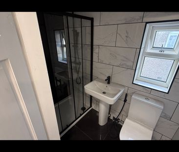 Room in a Shared House, Bordesley Green, B9 - Photo 6