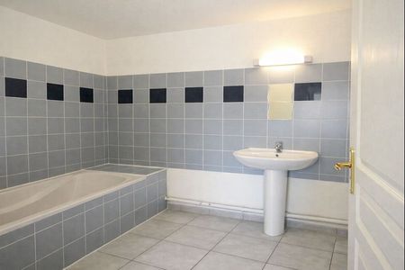 Location Appartement 2 pièces 42m² - Photo 3