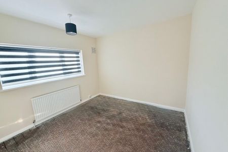 Newhouse Crescent - Photo 4