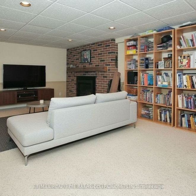 For Lease - 130 Grandview Avenue, Markham, Ontario - Photo 1