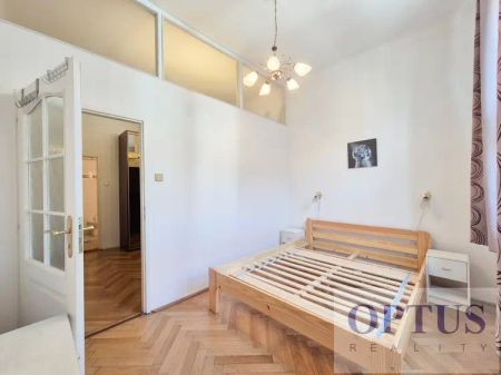 P6 Hradčany, ul. Na valech, světlý zař. byt 2 + 1 + šatna, balkon, 78 m - Фото 5