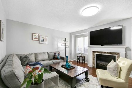 For Lease - 15 Colonel Frank Ching Crescent, Brampton, Ontario - Photo 3
