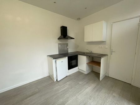 Location Appartement 2 pièces 26m² - Photo 2