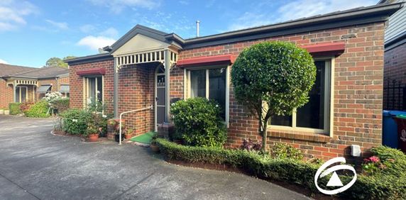 2/2 Castlegate Place, 3806, Berwick Vic - Photo 2