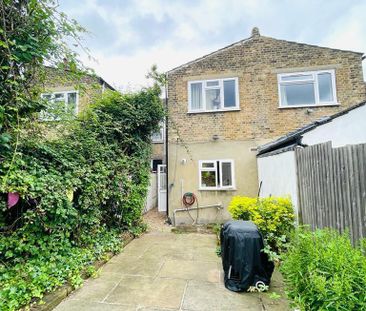 4 bedroom townhouse to rent - Photo 6