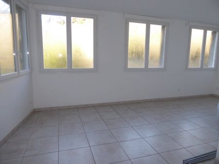 Location appartement 3 pièces 83.1 m² à Vals-les-Bains (07600) - Photo 2