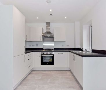 A brand new and spacious two bedroom apartment in a Bellway Homes d... - Photo 2