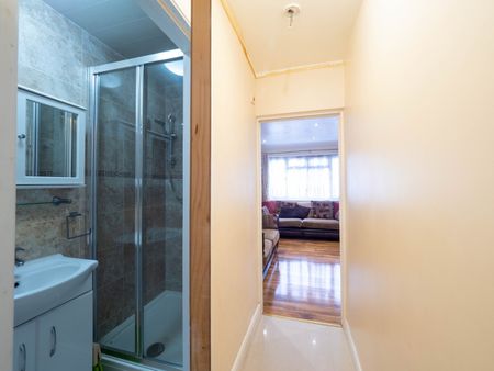 3 Bed Terraced House, Francis Road, HA1 - Photo 5