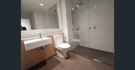 Top Floor North Facing One bedder - Photo 3