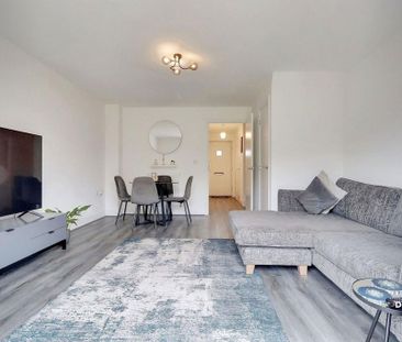 2 bedroom semi-detached house to rent - Photo 2