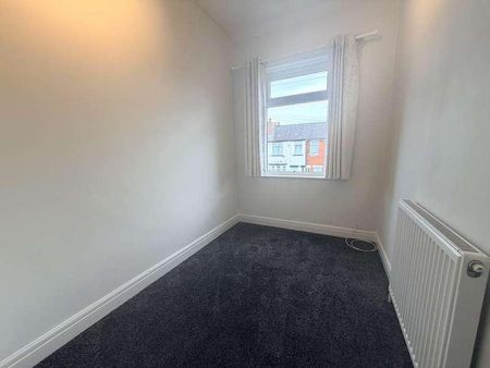 Endsleigh Gardens, Blackpool, FY4 - Photo 5