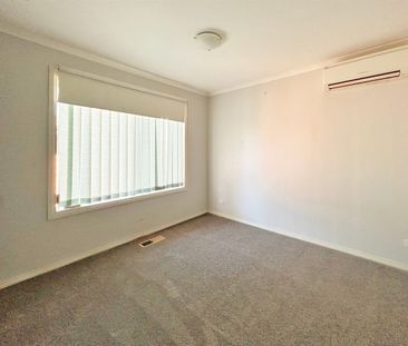 Family home in the heart of Dandenong - Photo 3