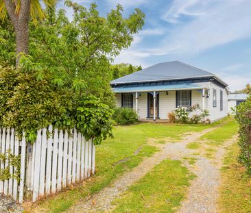 Three bedroom home, Linwood - Photo 2