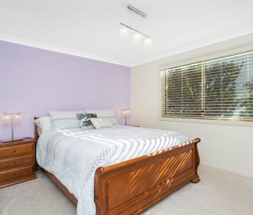 Sun-Drenched Single-Level Villa in the Heart of Picnic Point - Photo 3