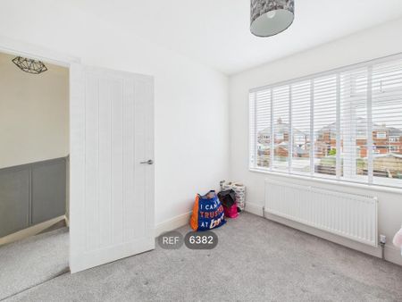 2 bedroom terraced house to rent - Photo 4