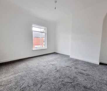2 bedroom terraced house to rent - Photo 4