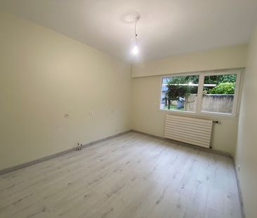 Location local commercial 1 pièce, 47.65m², Fresnes - Photo 2