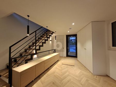 HIGH-QUALITY AND FULL OF MODERN HIGHLIGHTS - Foto 5