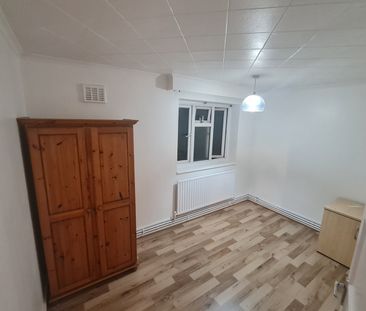 3 Bed Flat, Langthorne Court, BR1 - Photo 5