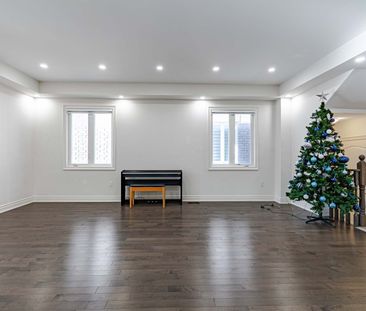 For Lease - 105 Mckean Drive, Whitchurch-Stouffville, Ontario - Photo 1