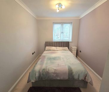 Gray Place, Wokingham Road, Bracknell, Berkshire, RG42 - Photo 5