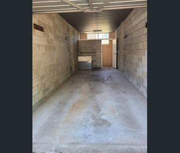 Newly renovated 1 Bedroom Unit, prime location - Photo 5