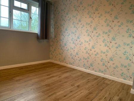 3 bedroom terraced house to rent - Photo 5