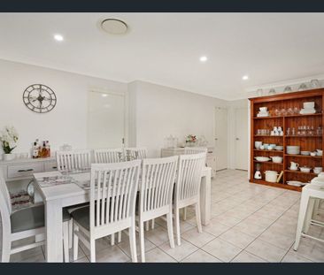 Neat Home in a quiet street - Photo 2