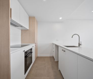 WOVA Living Redefined: Chic, Contemporary, and Perfectly Located - Photo 4