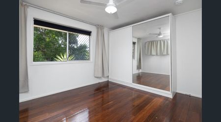 29 Neilson Crescent, Riverview QLD 4303 - House For Rent | Domain - Photo 4