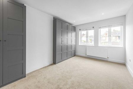 3 bedroom semi-detached house to rent - Photo 4