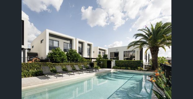 Luxurious Comfort in the Heart of Rochedale - Mid Lease Rent Increase - Photo 1