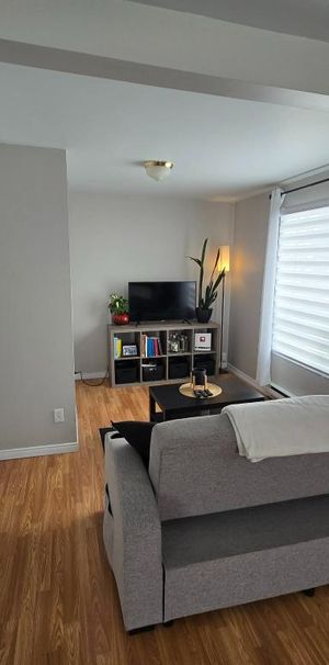 4 1/2 à louer - Photo 1