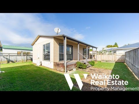Charming, freshly updated 2-bedroom cottage - Photo 1
