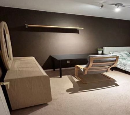 For Lease - 2743 Hammond Road, Mississauga, Ontario - Photo 2