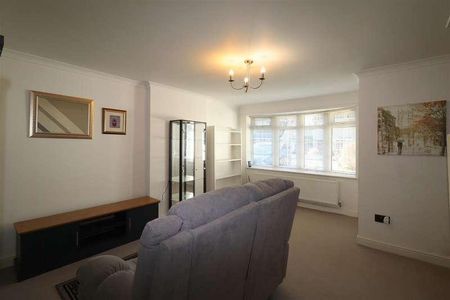 Birchinall Close, Macclesfield, SK11 - Photo 3