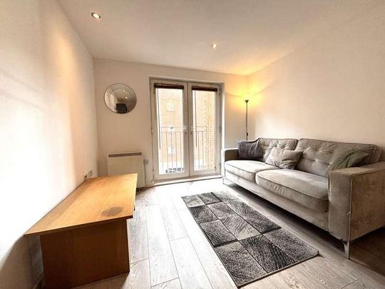 Platt House, Elmira Way, Salford Quays, Manchester, M5 - Photo 1