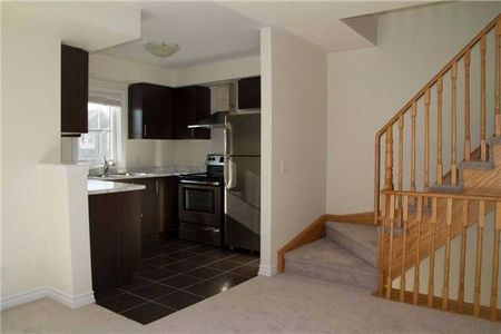 For Lease - 48 Nearco Crescent, Oshawa, Ontario - Photo 3