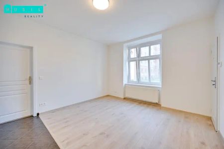 Pronájem moderního bytu 2+KK po kompletní rekonstrukci na ulici Šmeralova v Olomouci - Fotografie 5