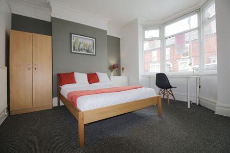 Student Accommodation, 56 Foster Street, Sincil Bank, Lincoln, Lincolnshire, LN5 7QF - Photo 2